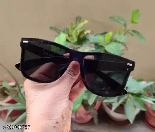SUNFRIZ Classic Wayfarer Design Full Rim UV Protection Flat Lens Sunglasses | Men & Women | Medium | Pack of 1