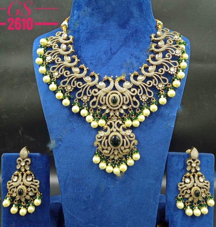 Antique Necklace set  Classic and Sober Look