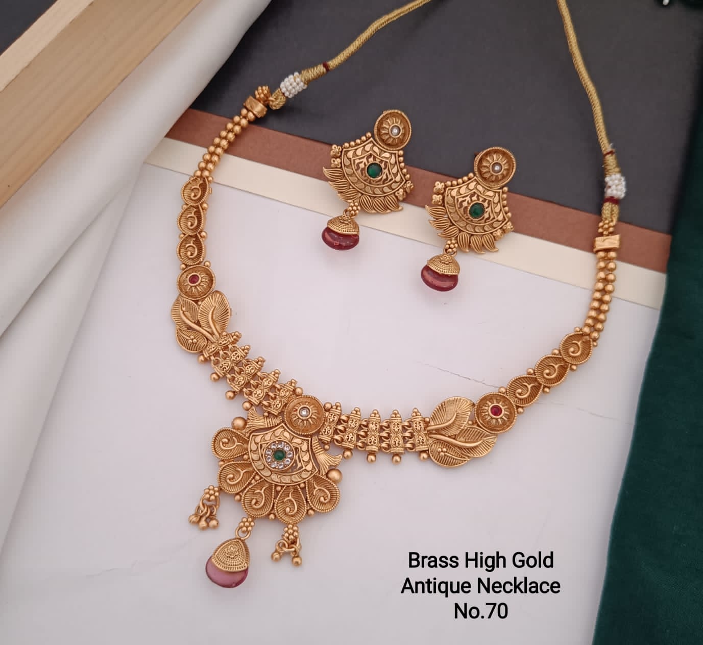 Antique  Necklace set