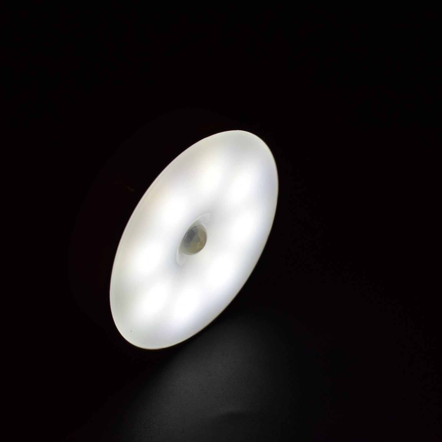 1656 Round Shape 8 LED Motion Sensor Induction Led Light 