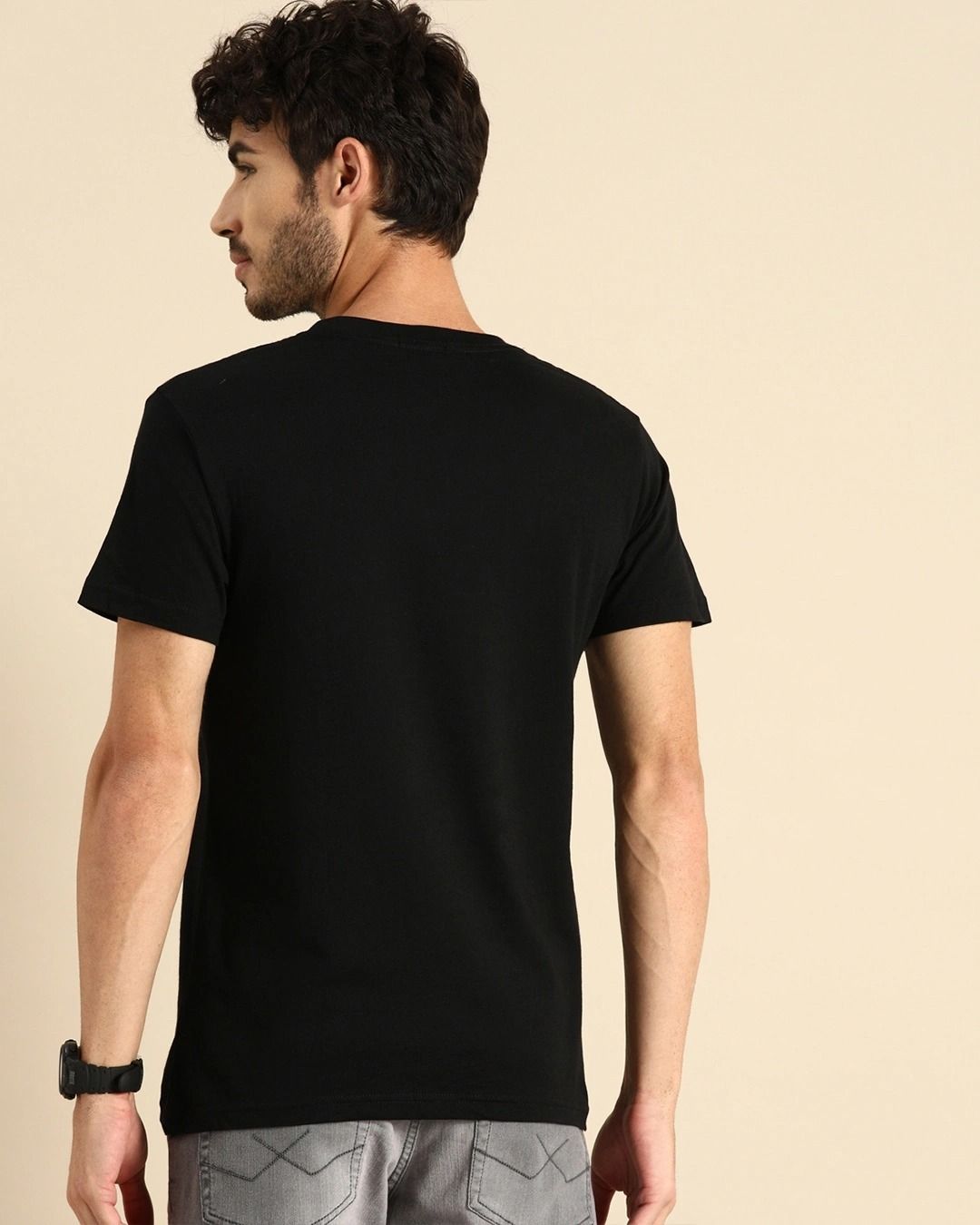 Latest Round Neck Half Sleeves t-shirt for mens