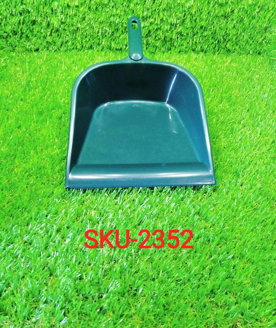 2352 Durable Multi Surface Plastic Dustpan with Handle 